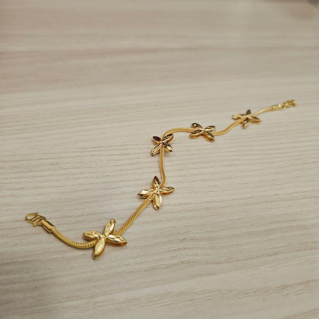 916 Gold 5 Flower Design Bracelet Two Tone