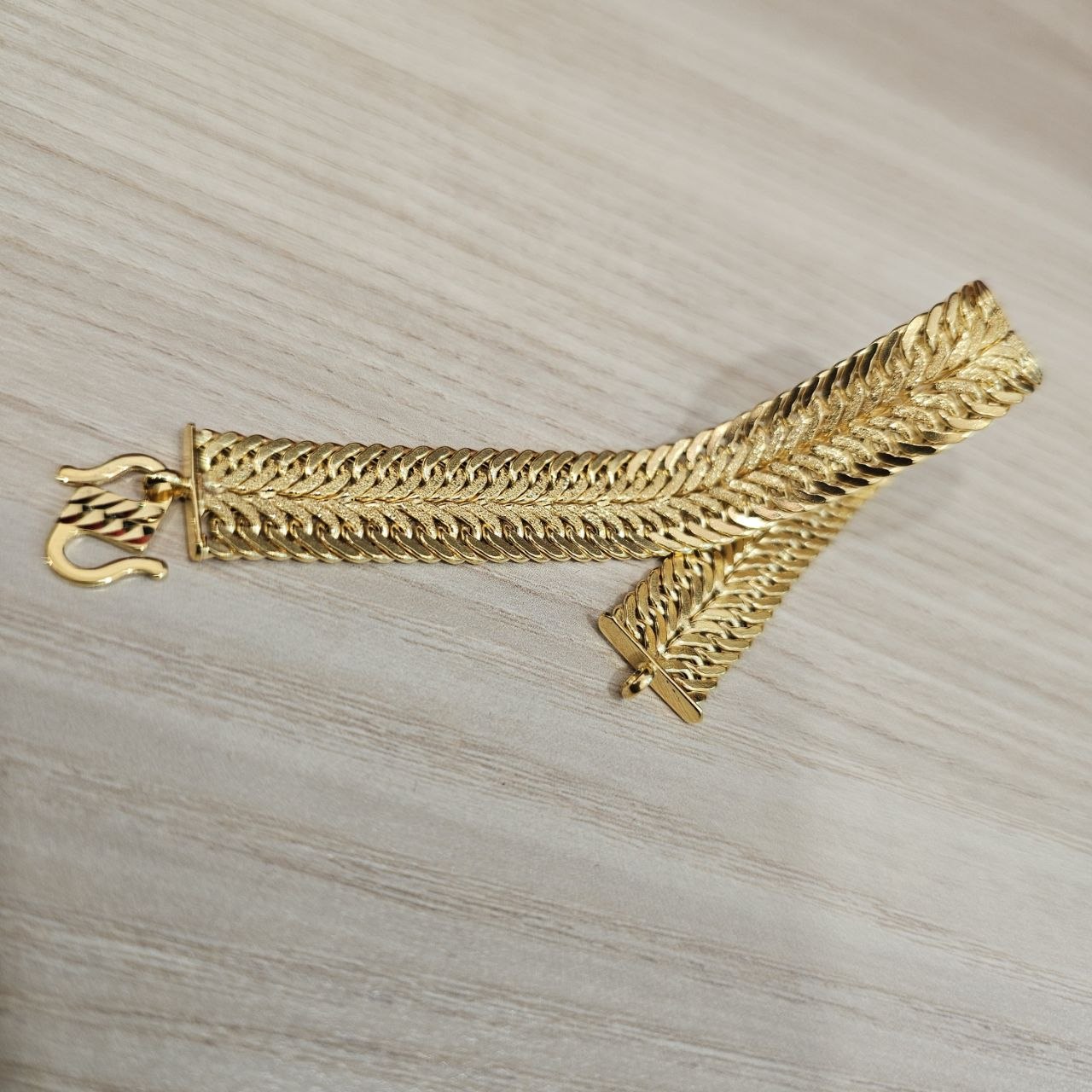 916 Gold Bracelet Duo Lipan Design