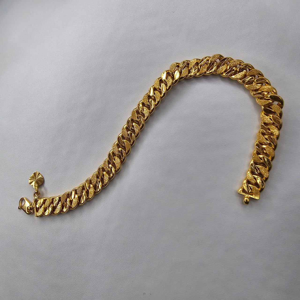 22K / 916 Gold hollow Milo/Cowboy Bracelet by Best Gold Shop