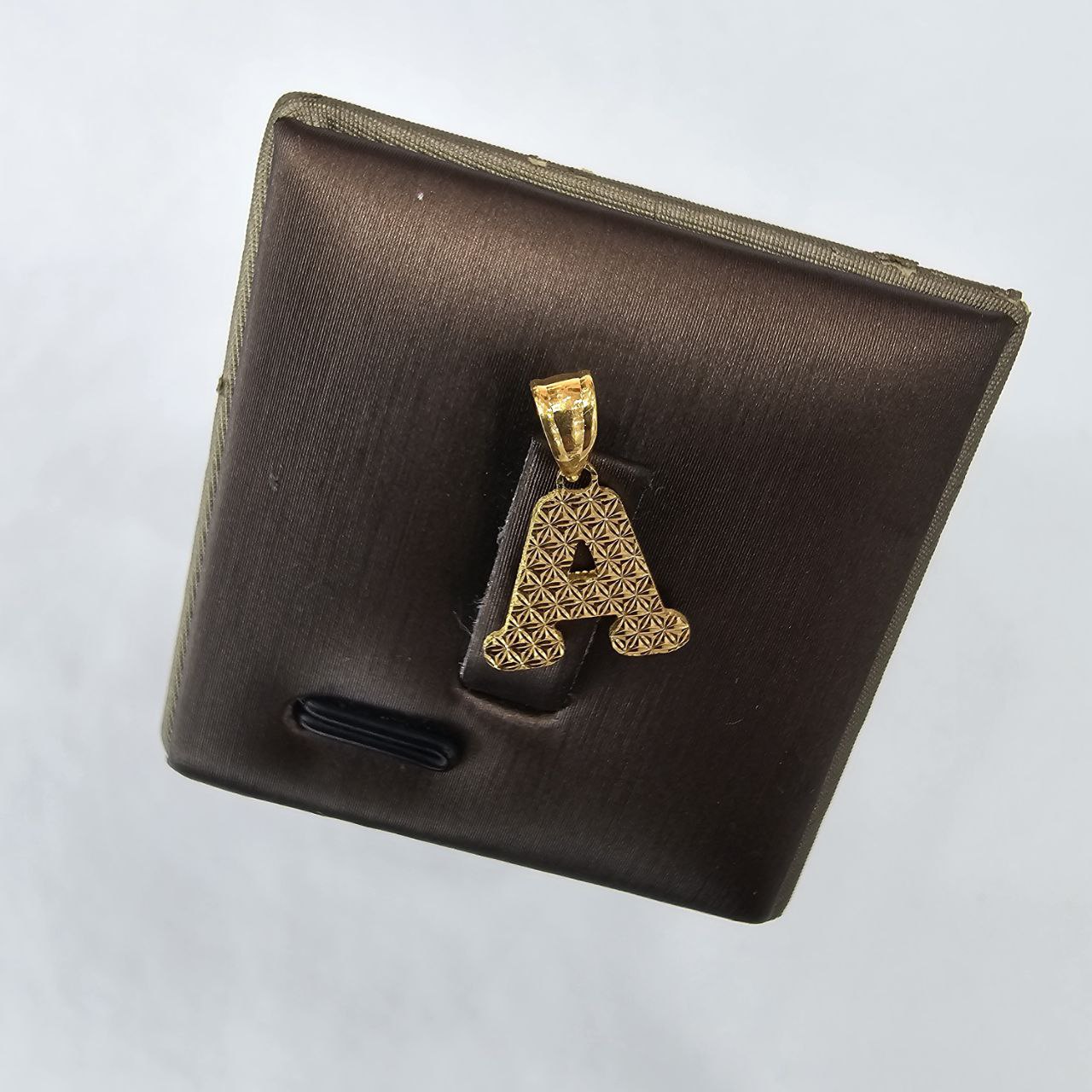 22k / 916 Gold Crush Alphabets Pendants