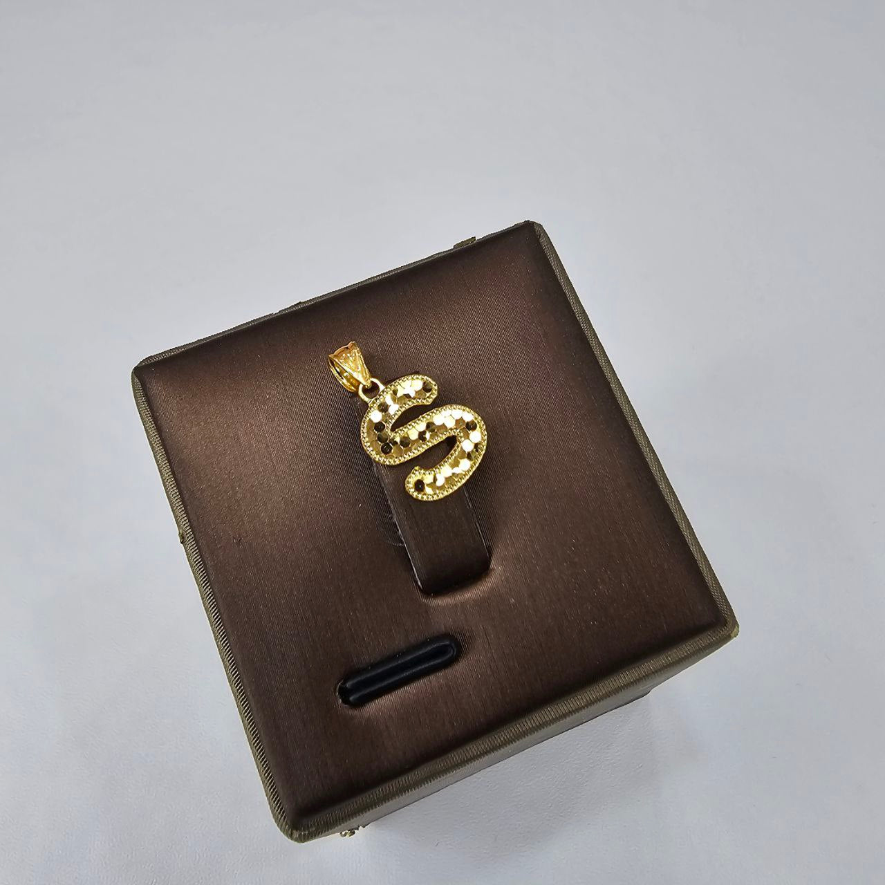 22k / 916 Gold Crush Alphabets Pendants