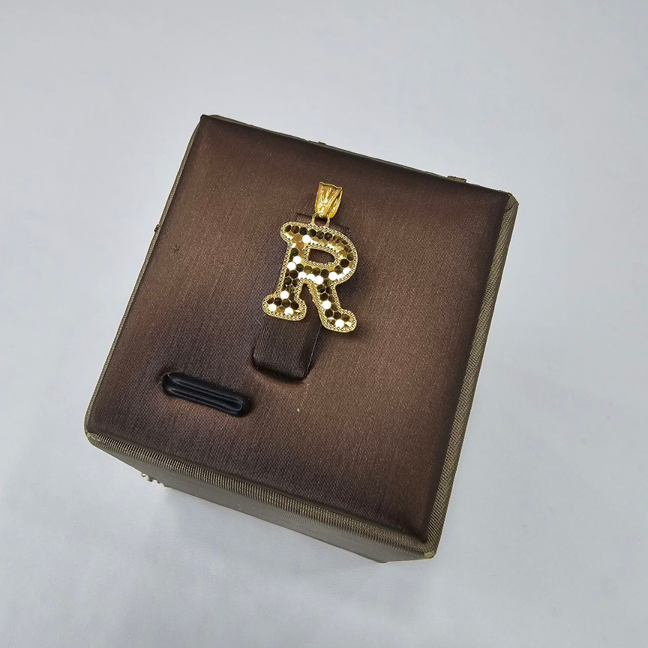 22k / 916 Gold Crush Alphabets Pendants