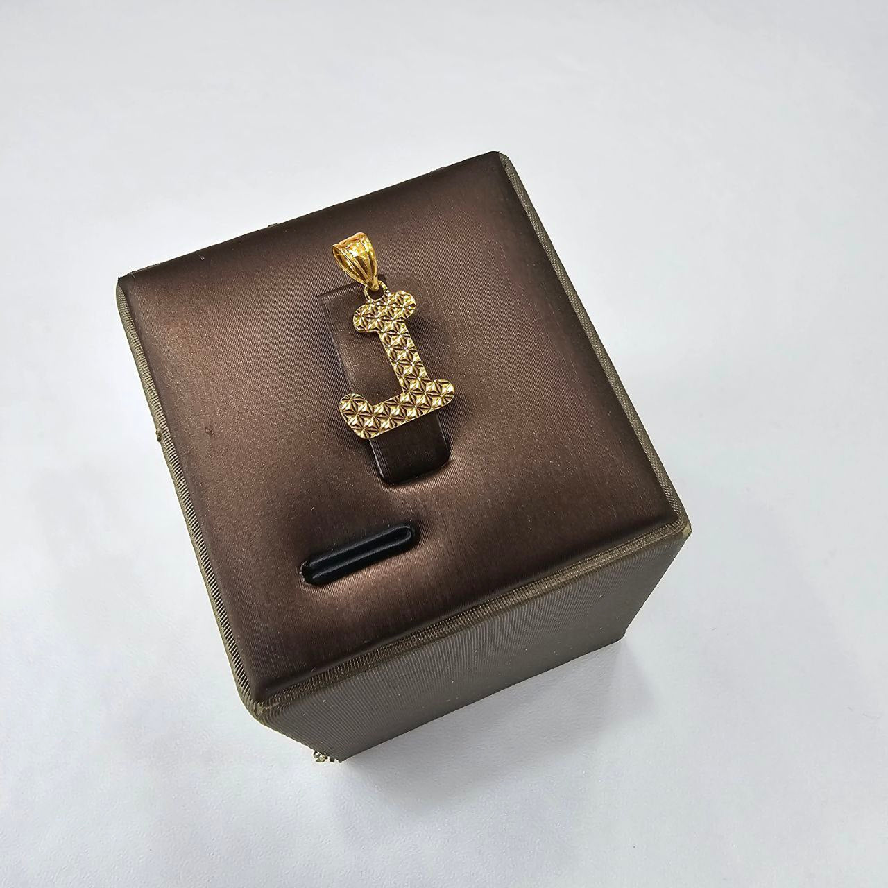 22k / 916 Gold Crush Alphabets Pendants