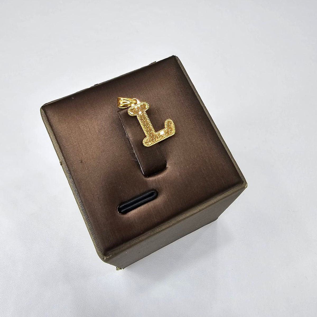 22k / 916 Gold Crush Alphabets Pendants