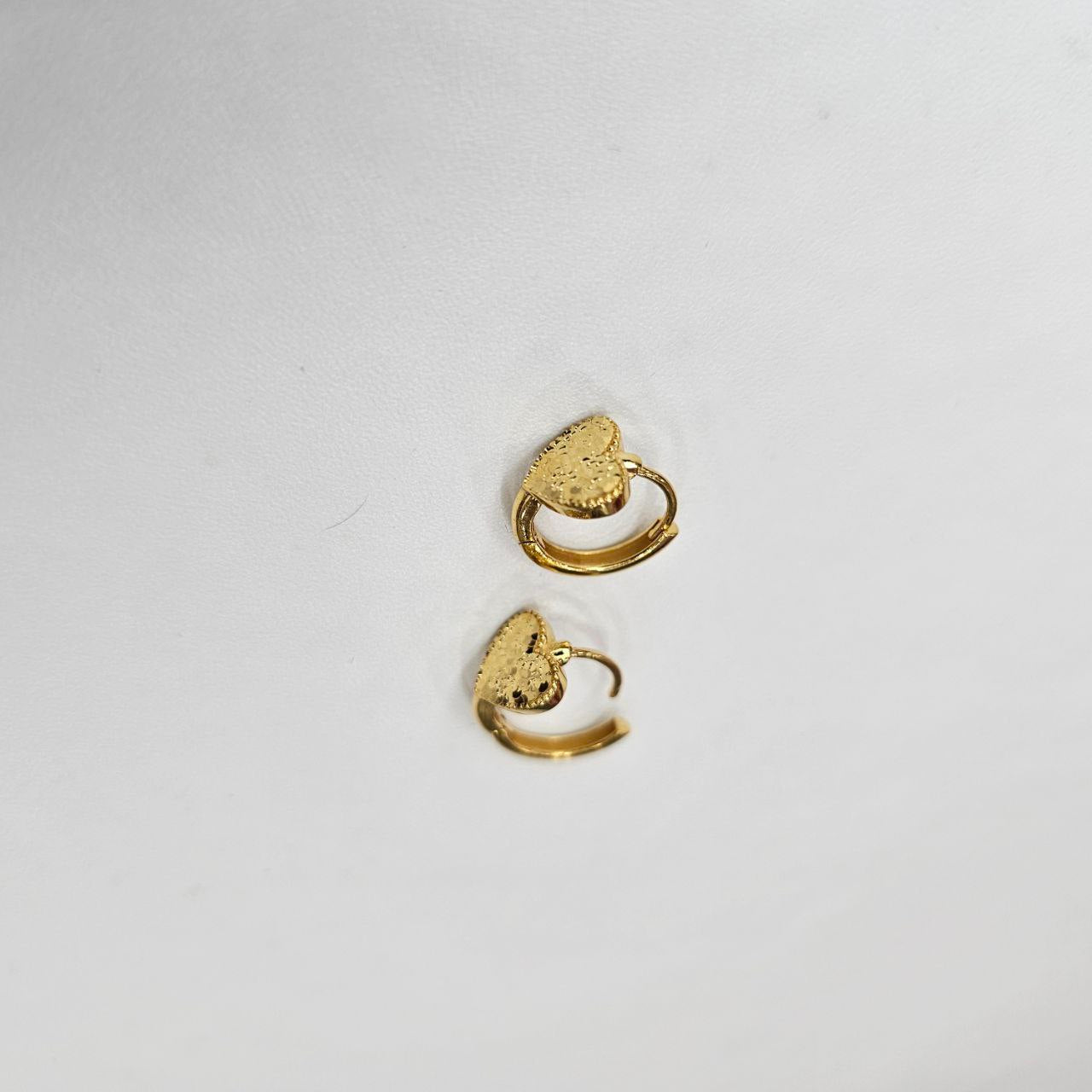 22K / 916 Small Loop Design Earring Cute and Elegant