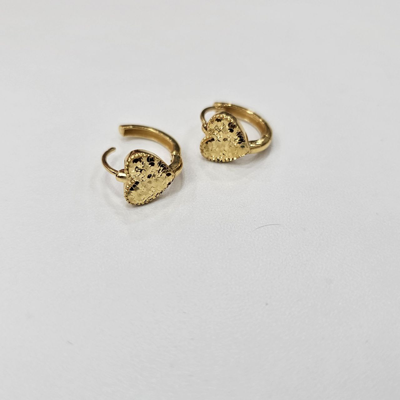 22K / 916 Small Loop Design Earring Cute and Elegant