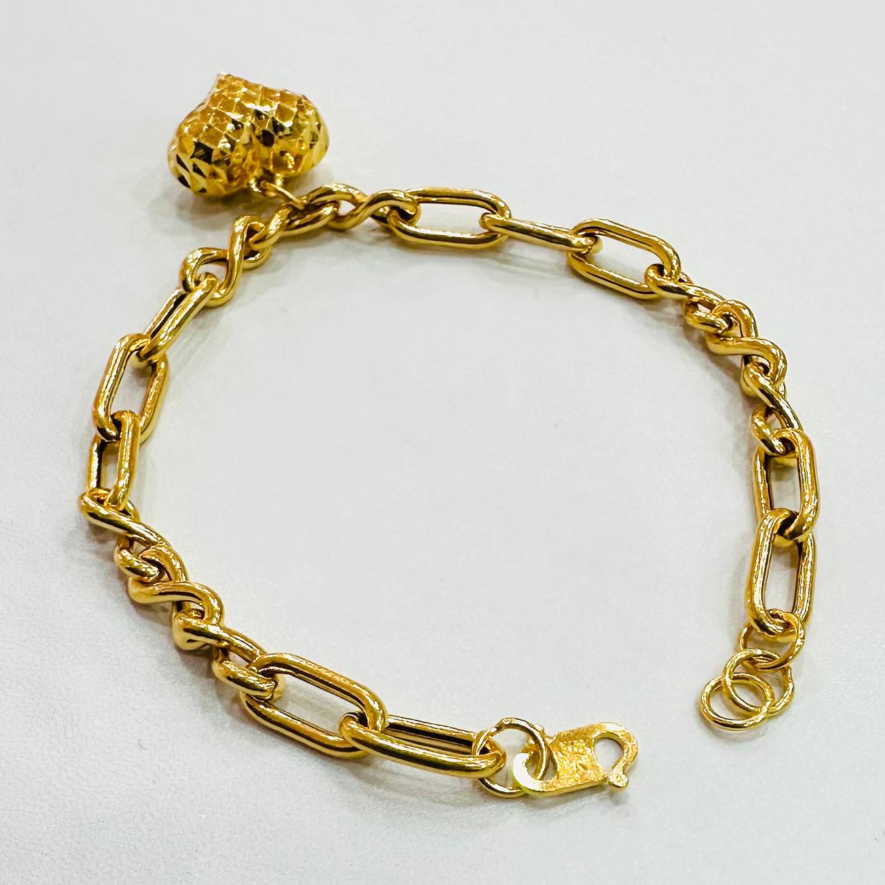 22k / 916 Gold Anchor Infinity Bracelet with Dangling Heart