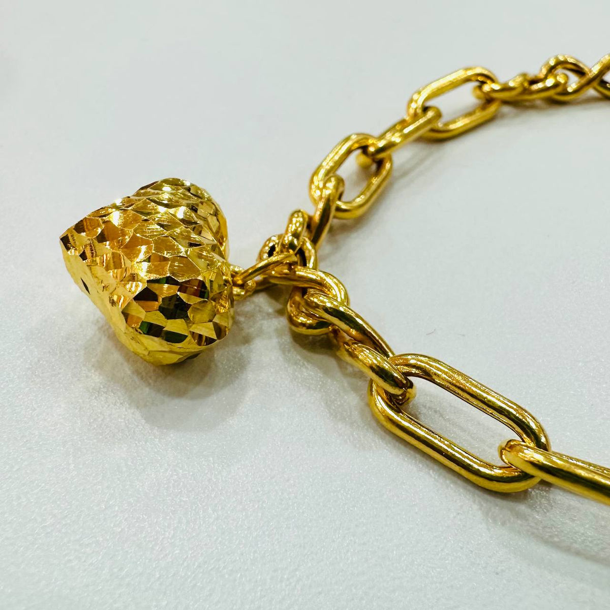 22k / 916 Gold Anchor Infinity Bracelet with Dangling Heart