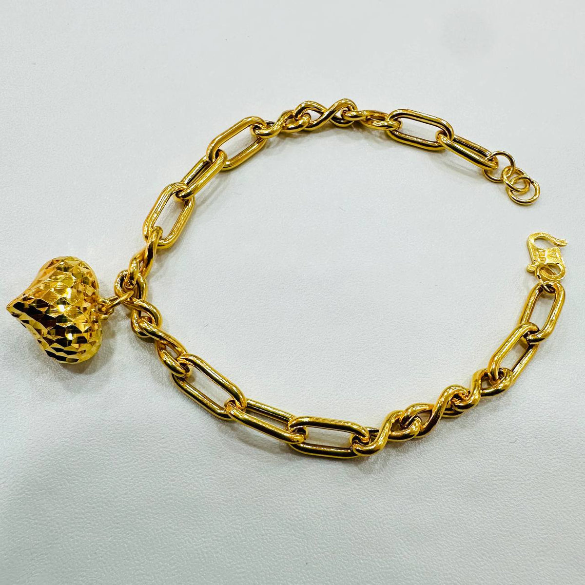 22k / 916 Gold Anchor Infinity Bracelet with Dangling Heart