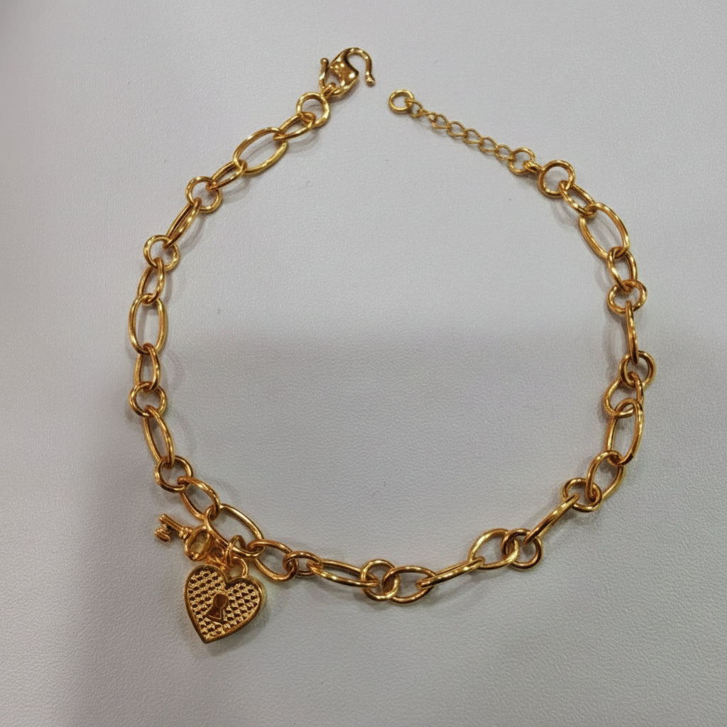 22k / 916 Gold Anchor Link Bracelet with Heart Lock and Key