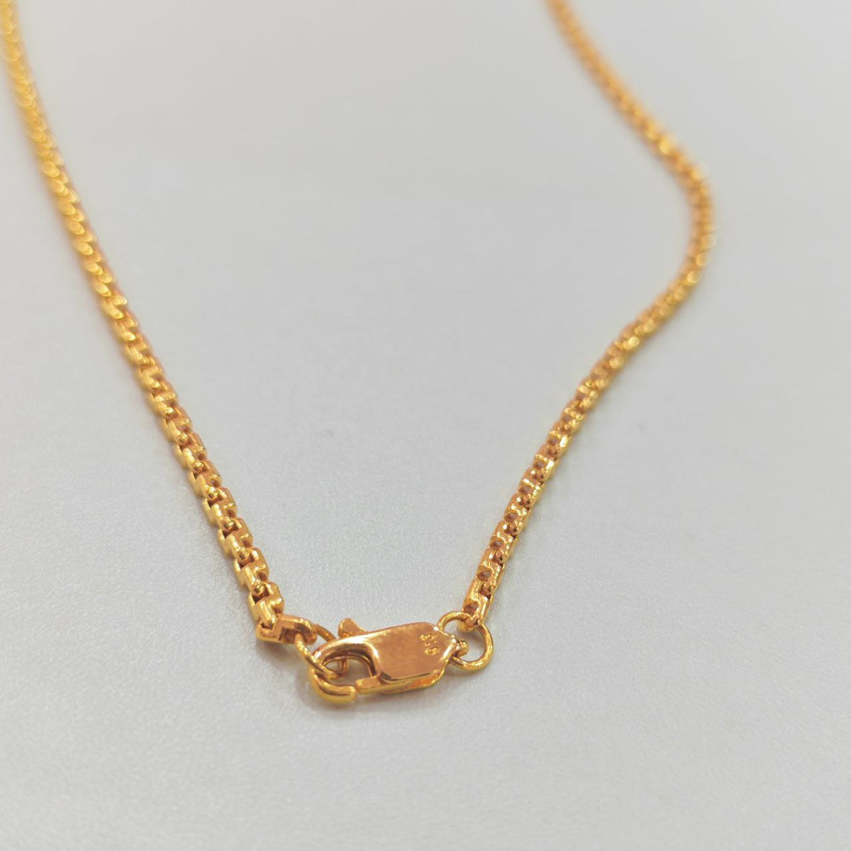 916 Gold Shiny Wan Zi Necklace – Evergreen Design