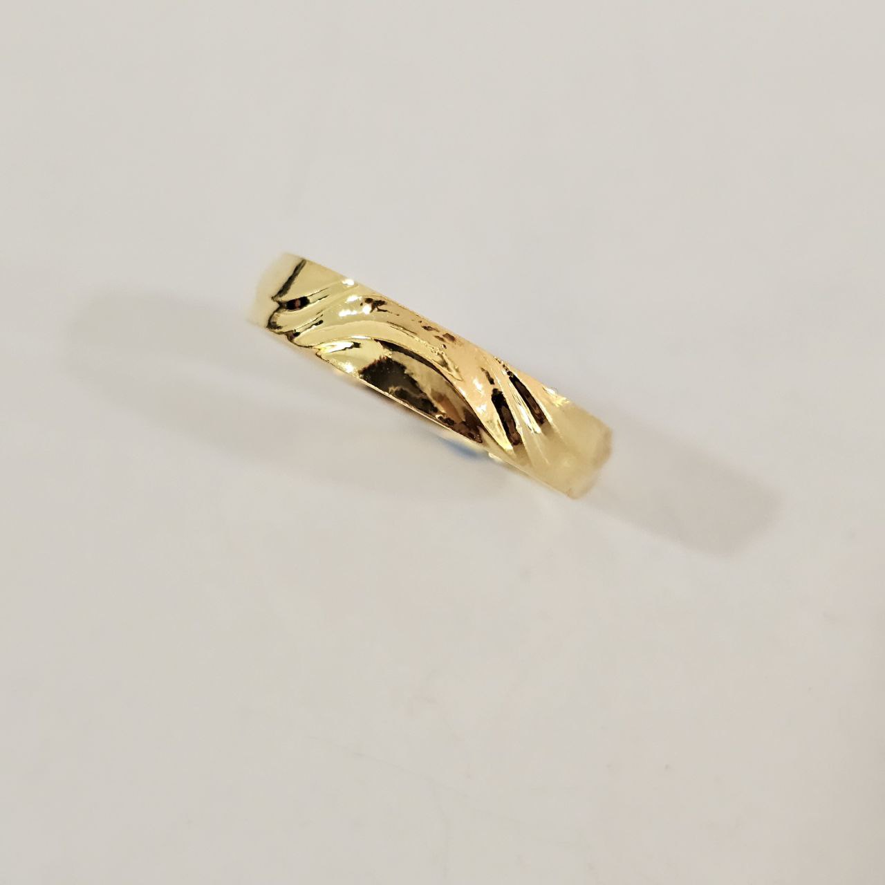 916 Gold Hollow Waze Ring V3