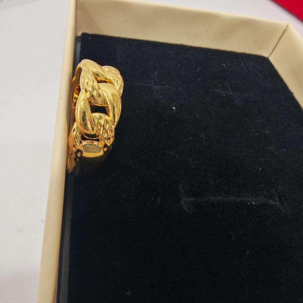 916 Gold Half Milo Ring Feather Light V1