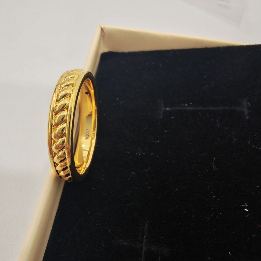 916 Gold Curb Link Ring Feather Light