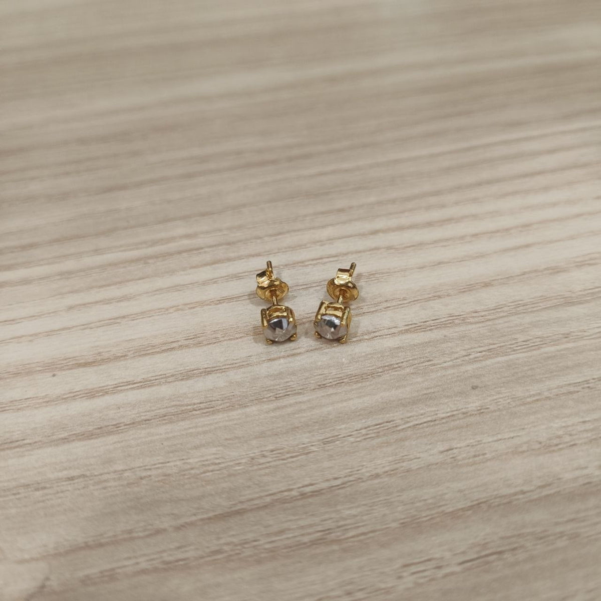 916 Gold Diamond-Cut Earrings | Elegant 22K Gold Design