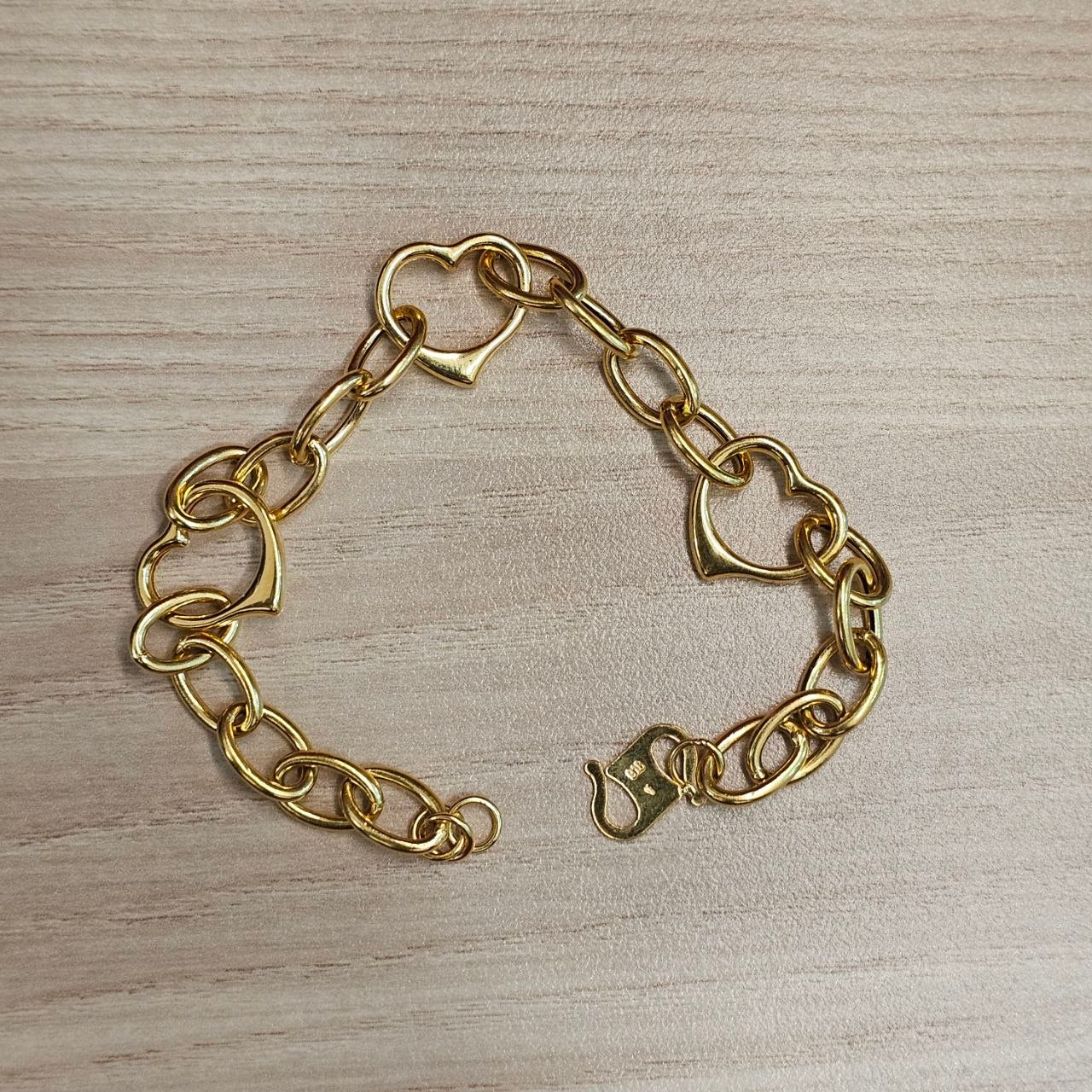 916 Gold Fancy Link Dangling Heart Bracelet V5 Bold and Elegant