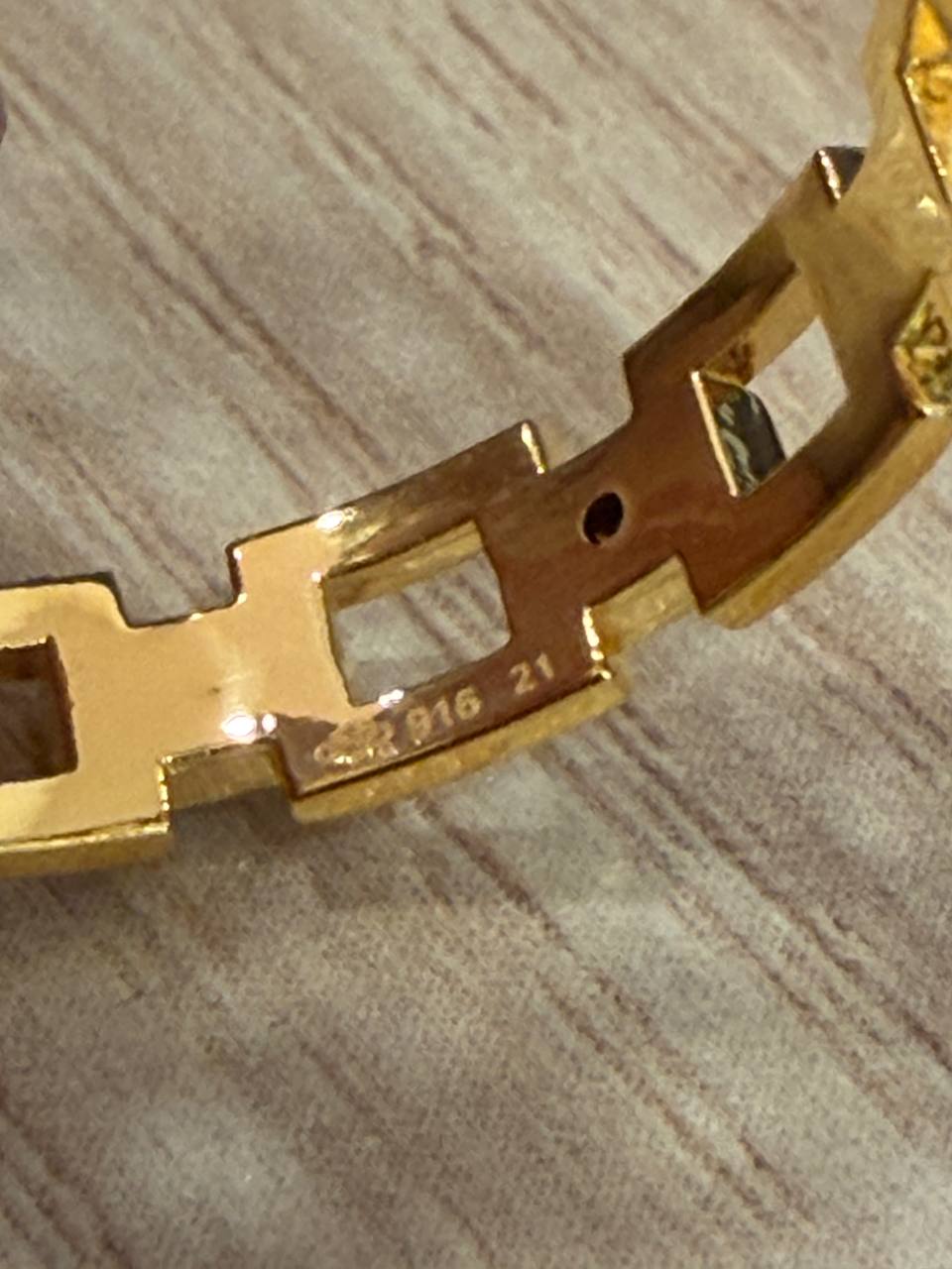 916 Gold Lightweight Chain Link Ring | Feather-Light 22K Gold