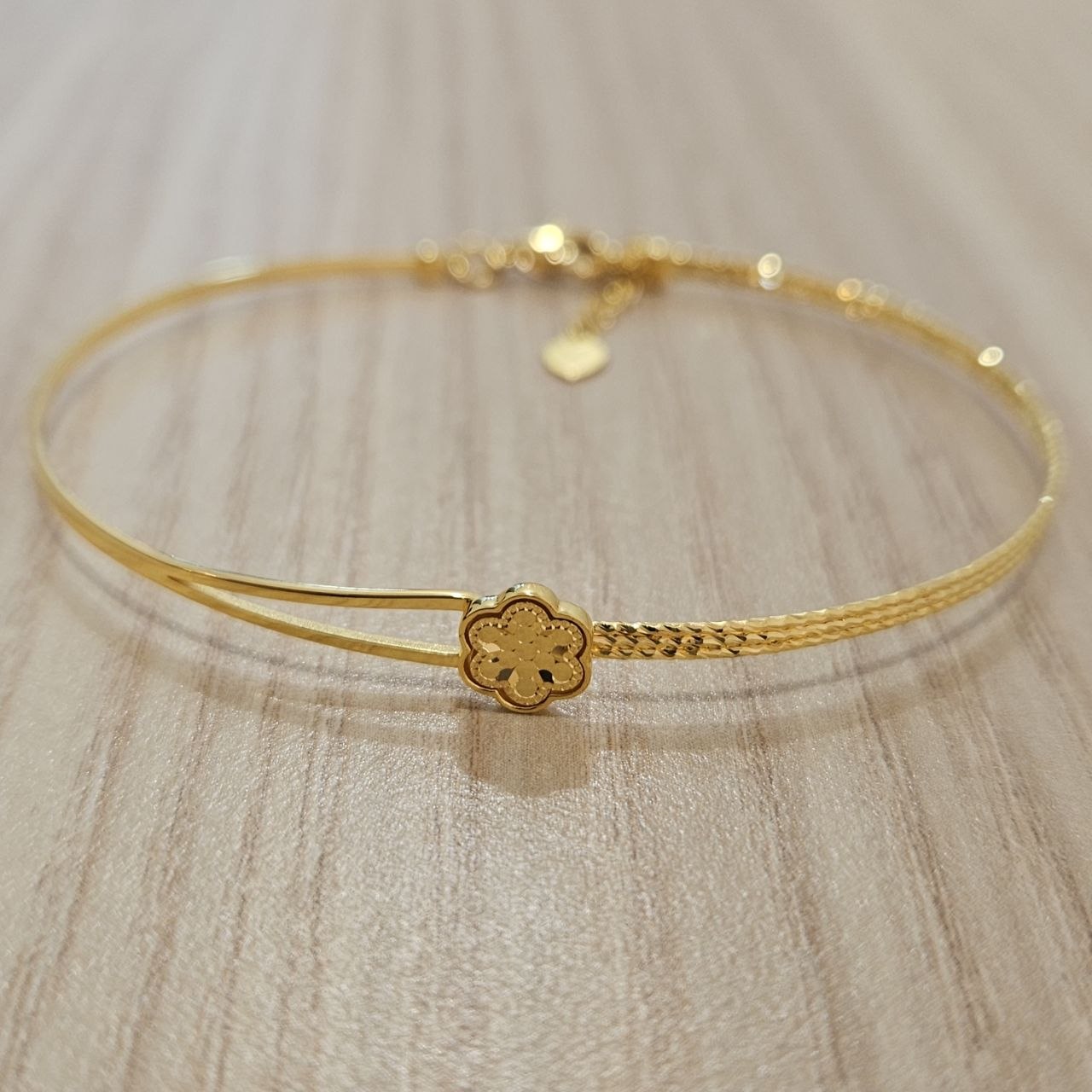 916 Gold Slim Bangle Light Weight