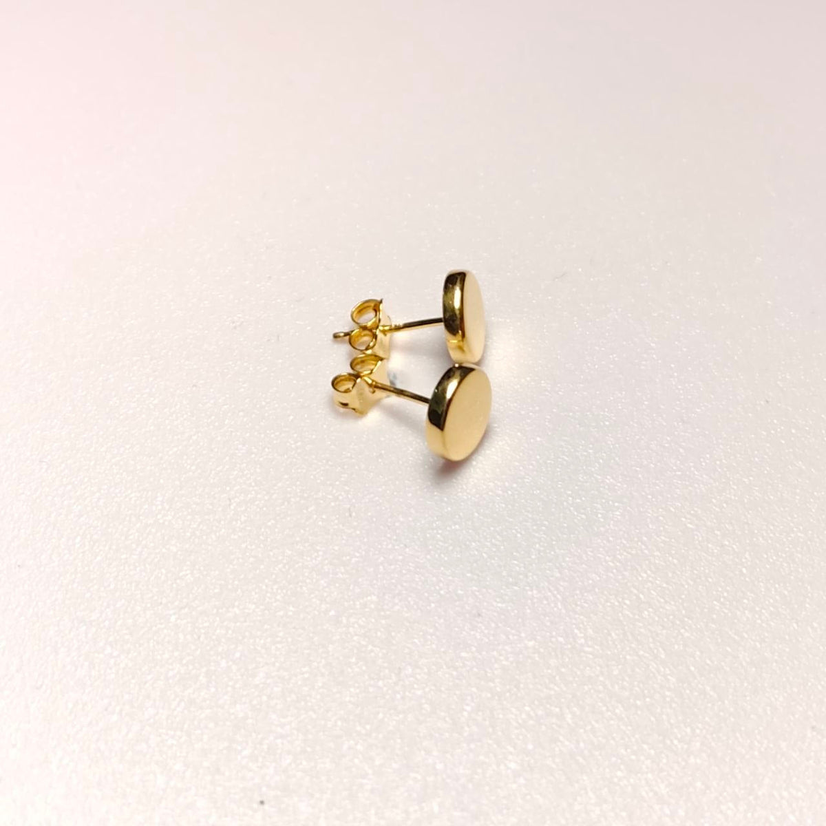 916 Gold Shiny Flat Earrings | Elegant 22K Gold Design