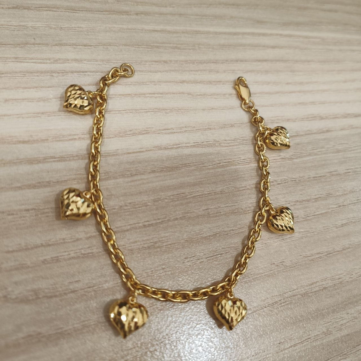 916 Gold Wanzi Six-Heart Bracelet | Elegant 22K Gold Design