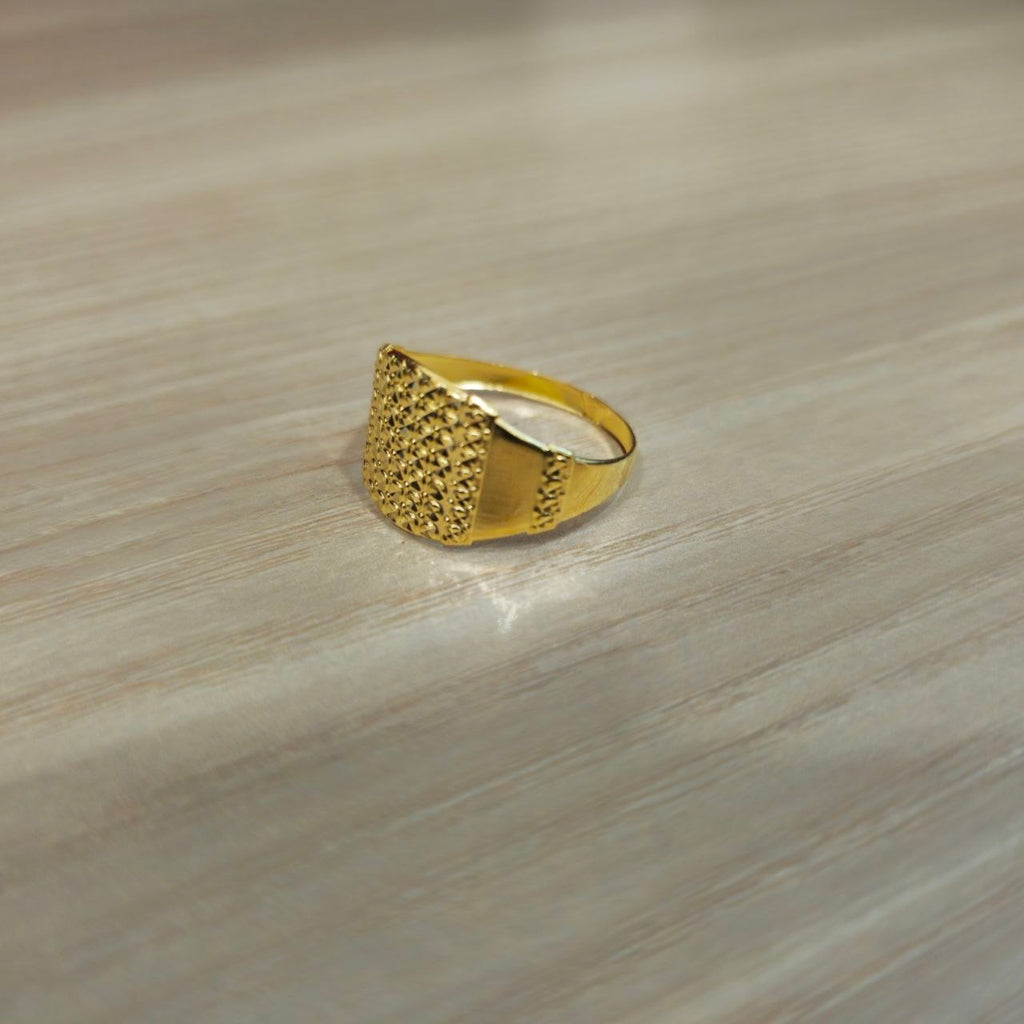 916 Gold Nuggets Ring Full Gold Feather Light