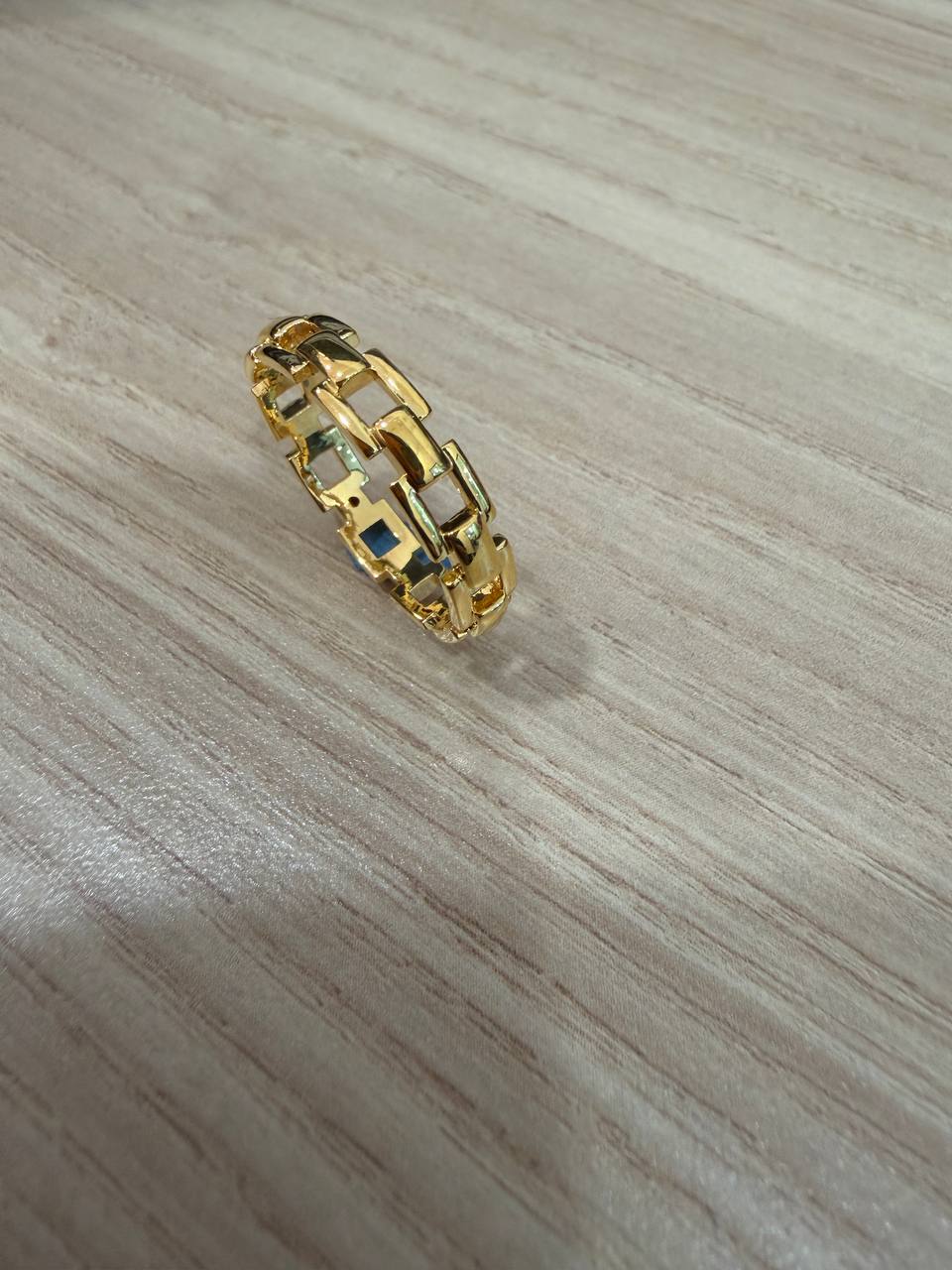 916 Gold Lightweight Chain Link Ring | Feather-Light 22K Gold