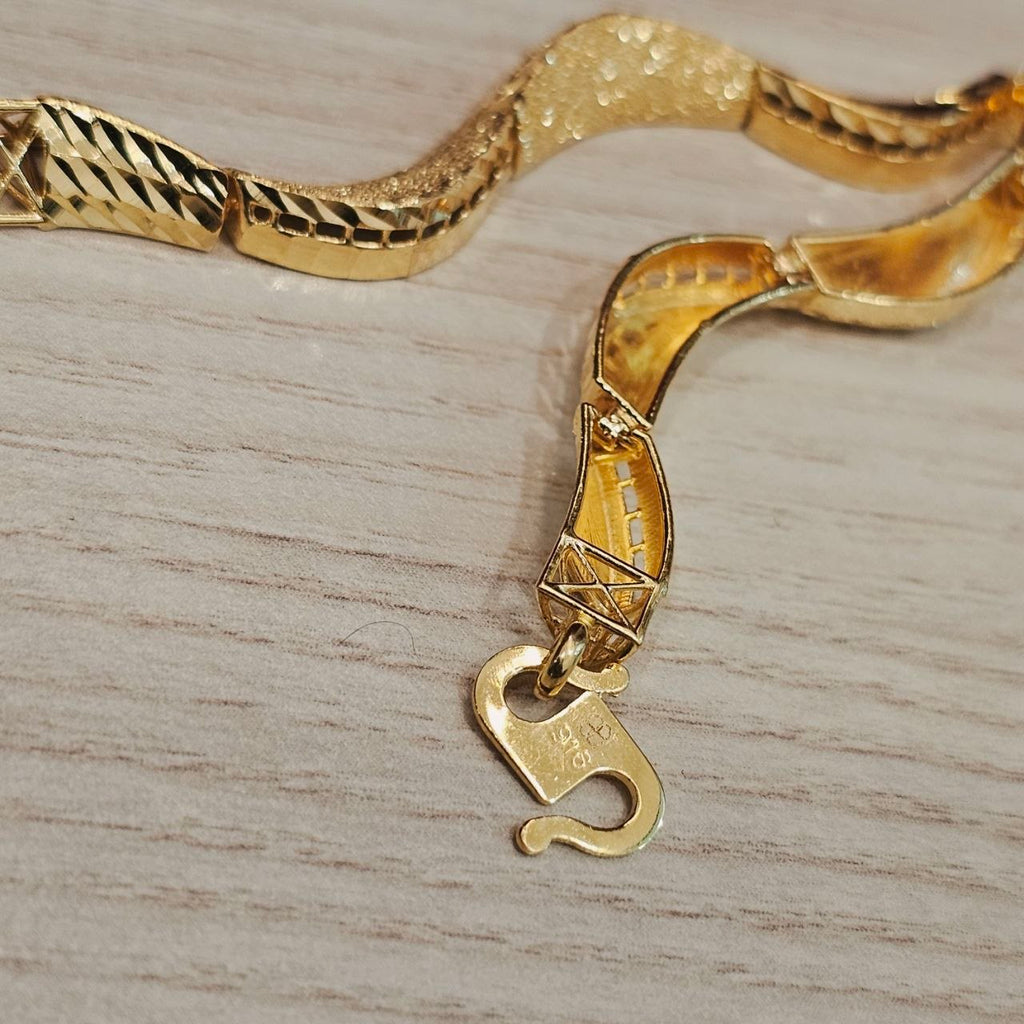 916 Gold Wavy Bracelet | New Design Elegant