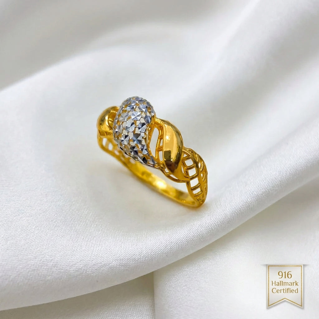 916 Gold Two-Tone Twist Ring | Elegant 22K Gold Design