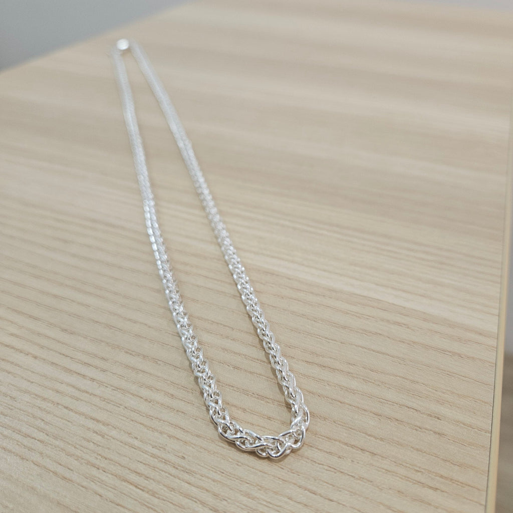 990 Silver Spike Chain Necklace | Classic Design
